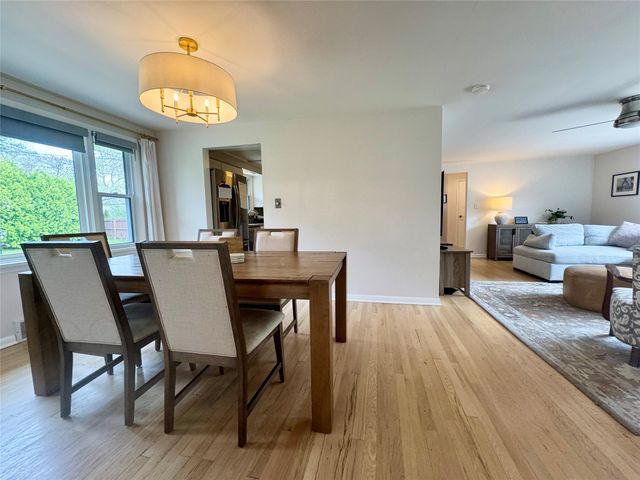 1142 W GORE Road, Erie, PA 16509