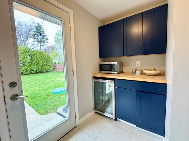 1142 W GORE Road, Erie, PA 16509