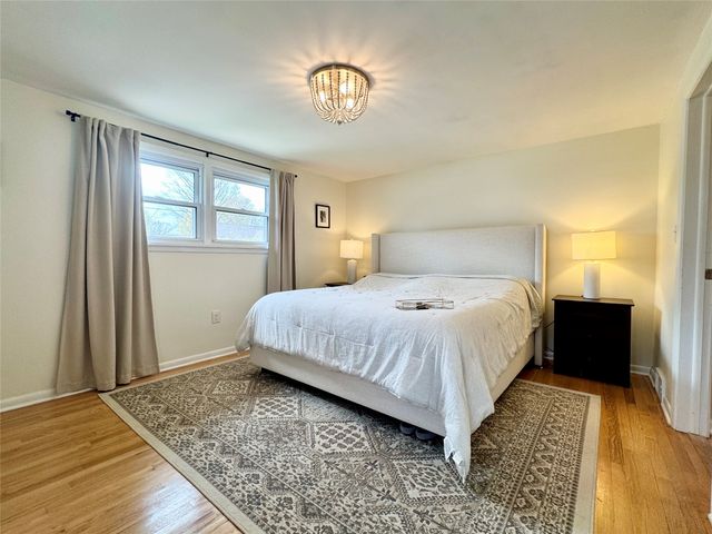 1142 W GORE Road, Erie, PA 16509