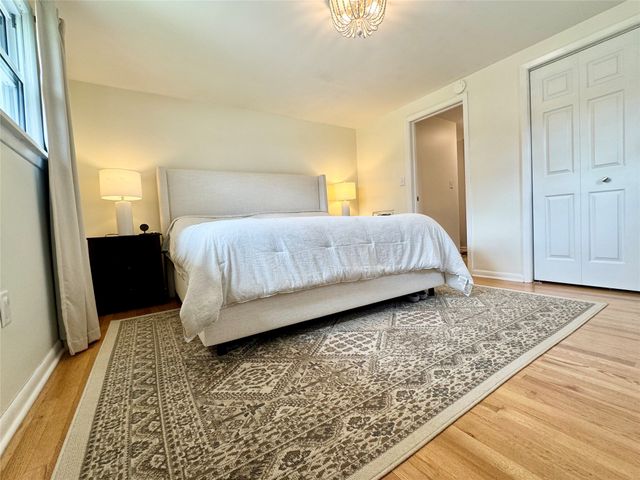 1142 W GORE Road, Erie, PA 16509