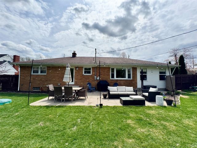 1142 W GORE Road, Erie, PA 16509