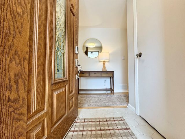 1142 W GORE Road, Erie, PA 16509
