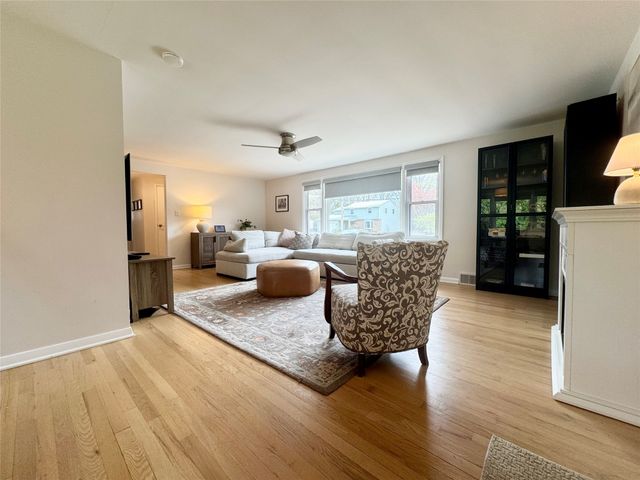 1142 W GORE Road, Erie, PA 16509
