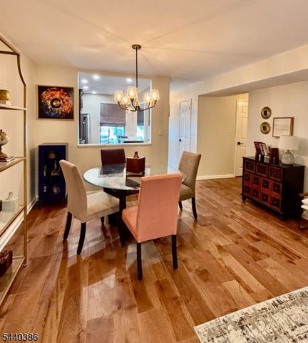 1104 Woodbridge Commons Way 1104, Woodbridge Twp., NJ 08830