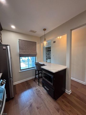 1104 Woodbridge Commons Way 1104, Woodbridge Twp., NJ 08830