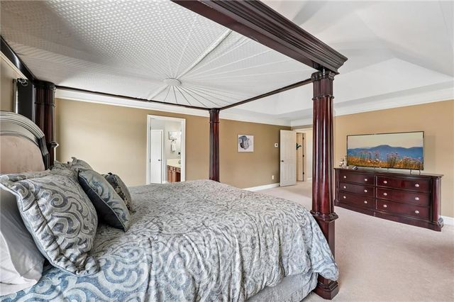 218 Lily Cove Drive, Loganville, GA 30052