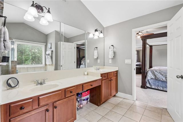 218 Lily Cove Drive, Loganville, GA 30052