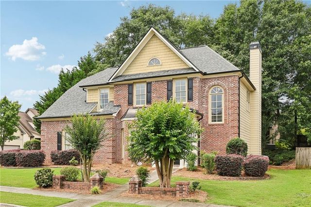 218 Lily Cove Drive, Loganville, GA 30052