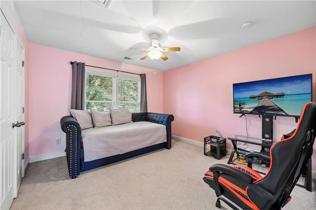 218 Lily Cove Drive, Loganville, GA 30052
