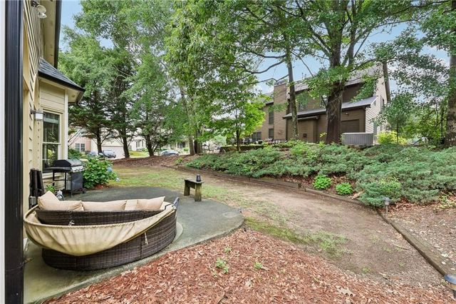 218 Lily Cove Drive, Loganville, GA 30052