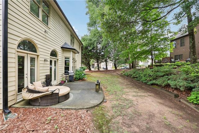 218 Lily Cove Drive, Loganville, GA 30052