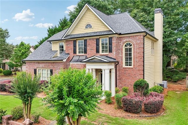218 Lily Cove Drive, Loganville, GA 30052