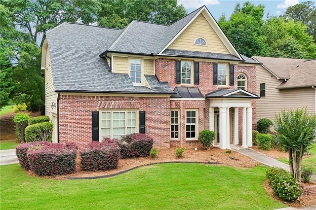 218 Lily Cove Drive, Loganville, GA 30052