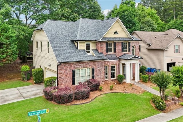 218 Lily Cove Drive, Loganville, GA 30052