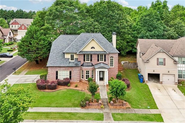 218 Lily Cove Drive, Loganville, GA 30052