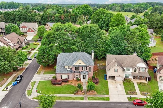 218 Lily Cove Drive, Loganville, GA 30052