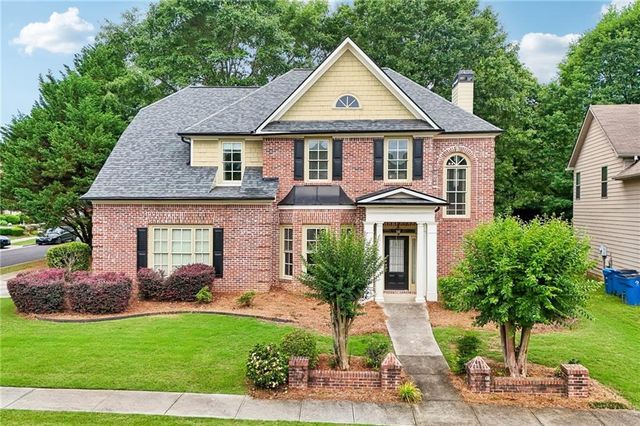218 Lily Cove Drive, Loganville, GA 30052