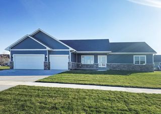 1013 Jerry Lane, Manchester, IA 52057