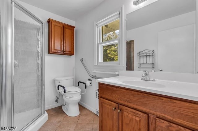 79 Dean Rd, Mendham Boro, NJ 07945