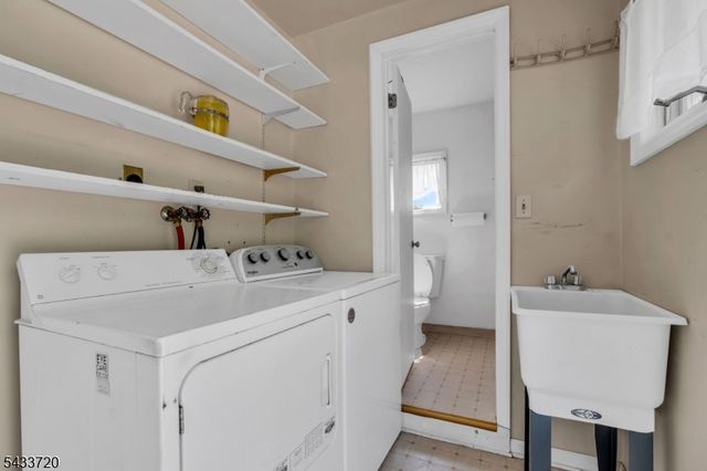 79 Dean Rd, Mendham Boro, NJ 07945