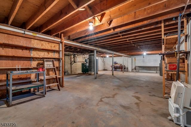 79 Dean Rd, Mendham Boro, NJ 07945