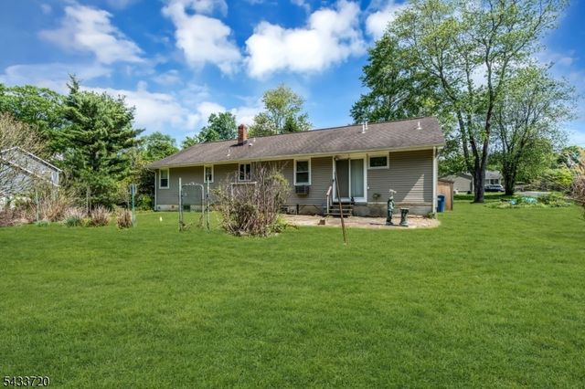 79 Dean Rd, Mendham Boro, NJ 07945