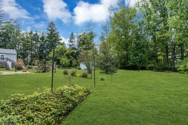 79 Dean Rd, Mendham Boro, NJ 07945