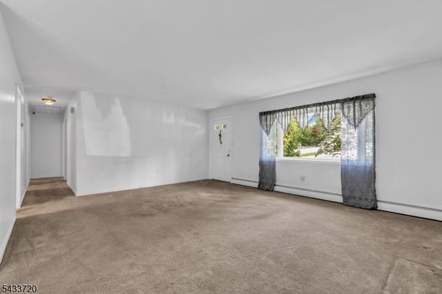 79 Dean Rd, Mendham Boro, NJ 07945
