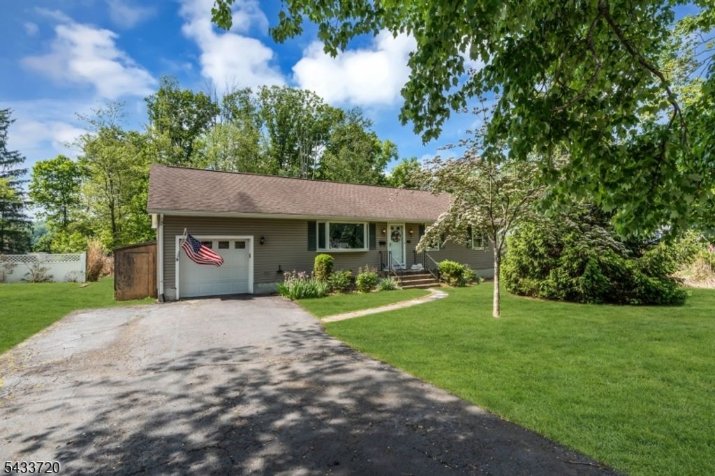 79 Dean Rd, Mendham Boro, NJ 07945 — photo 4