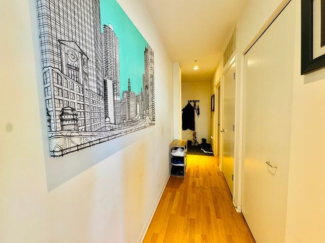 1740 Oak Avenue 409, Evanston, IL 60201