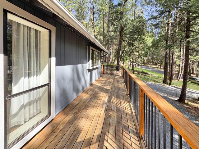 20515 Cedar View Ct, Foresthill, CA 95631