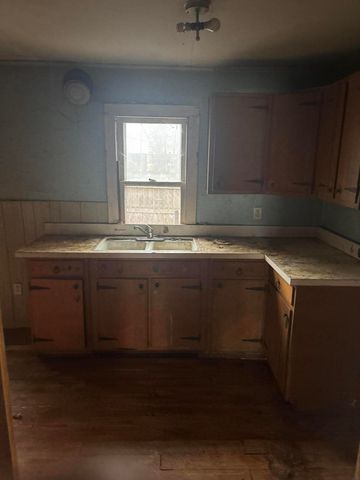 2928 Woodrow Avenue, Michigan City, IN 46360