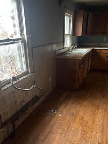 2928 Woodrow Avenue, Michigan City, IN 46360