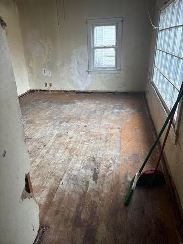 2928 Woodrow Avenue, Michigan City, IN 46360