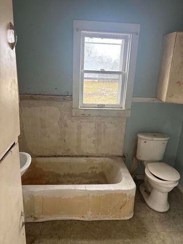 2928 Woodrow Avenue, Michigan City, IN 46360
