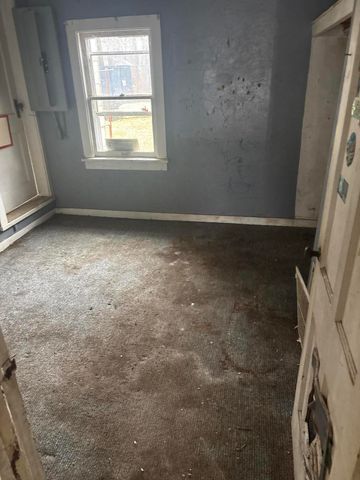 2928 Woodrow Avenue, Michigan City, IN 46360