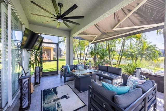 2128 CAPE HEATHER CIRCLE, Cape Coral, FL 33991