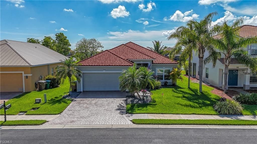 2128 CAPE HEATHER CIRCLE, Cape Coral, FL 33991