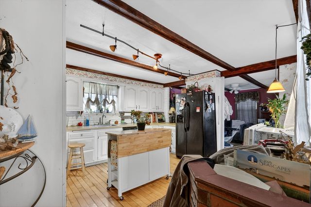 227 E Main St, Middleboro, MA 02346