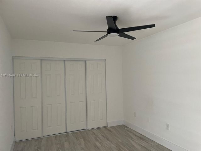 460 W Park Drive 207, Miami, FL 33172