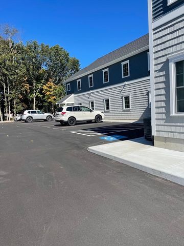 176 Wales 6, Abington, MA 02351
