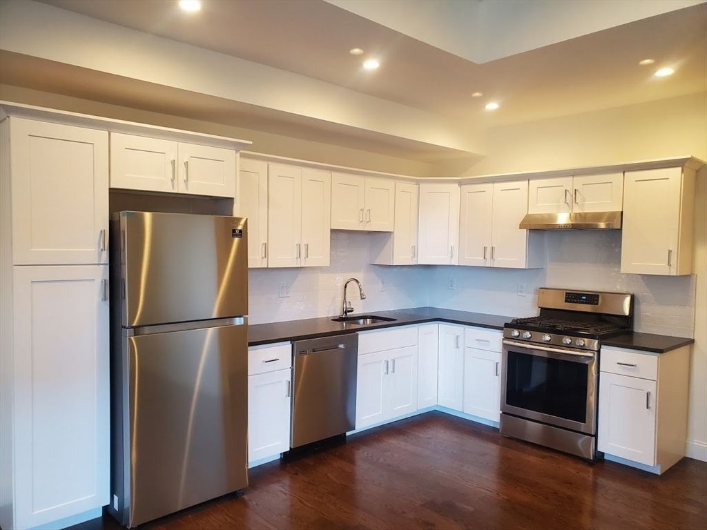 118 Dorchester Street 2, Boston, MA 02127