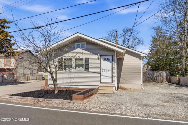 129 E Long Branch Avenue, Ocean Gate, NJ 08740