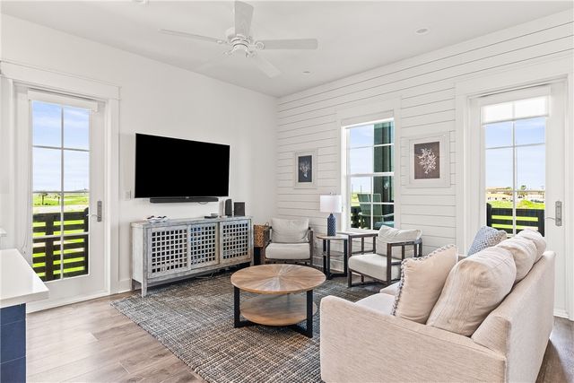 176 Spanish Dagger, Port Aransas, TX 78373