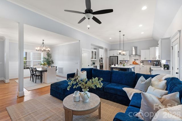 7412 Kingsley Place, Stokesdale, NC 27357