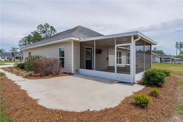6656 Pine Ridge Circle, Blackshear, GA 31516