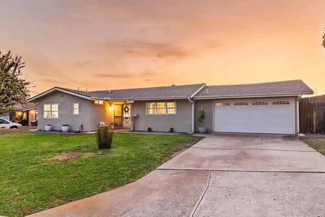 13428 Standish Drive, Poway, CA 92064