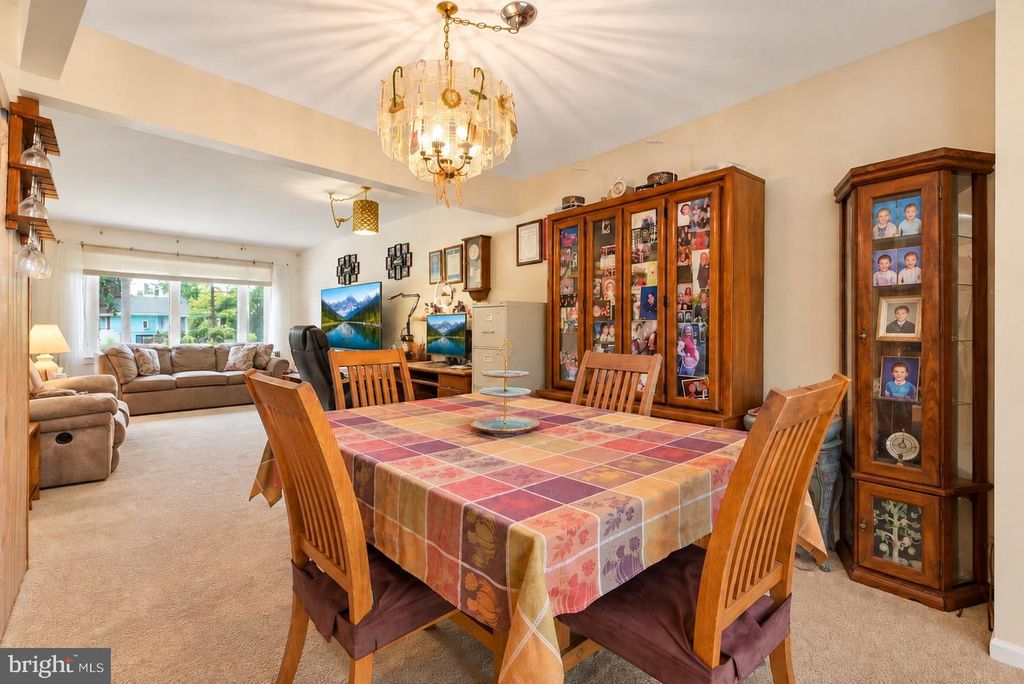 1208 SALEM RD, BURLINGTON, NJ 08016 — photo 5
