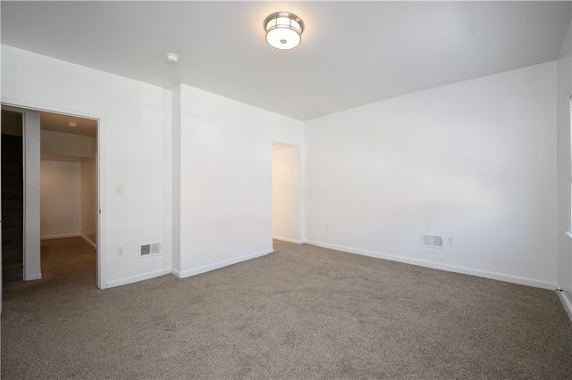 5344 Kincaid St, Garfield, PA 15224