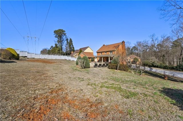 110 Amsterdam Drive SW, Lilburn, GA 30047